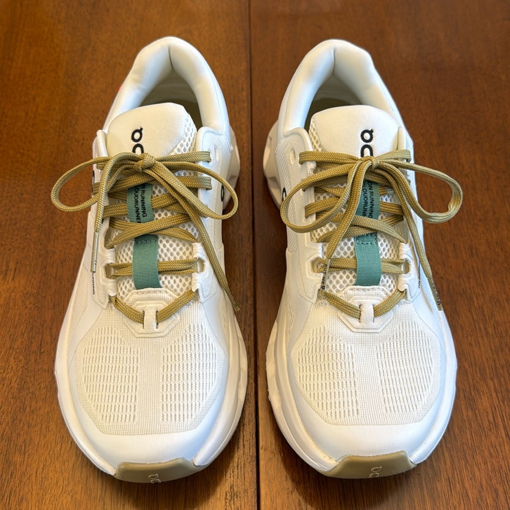 Women’s On Running Cloudrunner 2 - NWOT